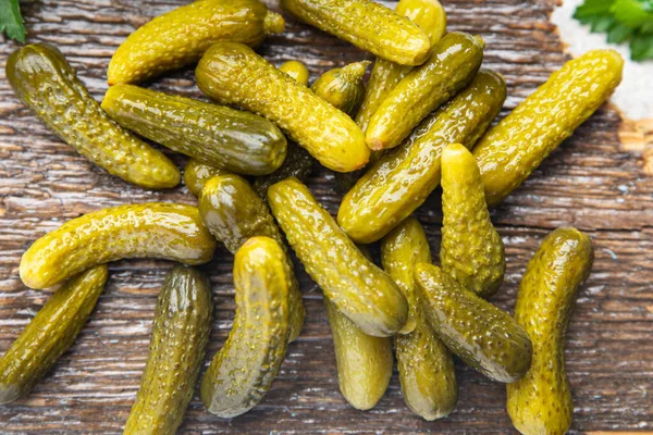 แตงกวา Gherkins เกล อดอง อาหารผ กกระป อาหารสด อาหาร อาหารว างบนโต — ภาพถ่ายสต็อก