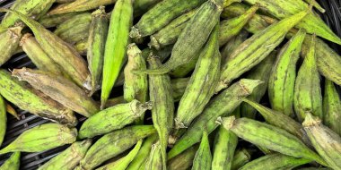  Bamya gombo vrac sağlıklı yemek diyet atıştırmalığı masanın üzerinde fotokopi uzay yiyecek arka plan kırsal üst görüş keto veya paleo diyet vejetaryen veya vejetaryen gıda