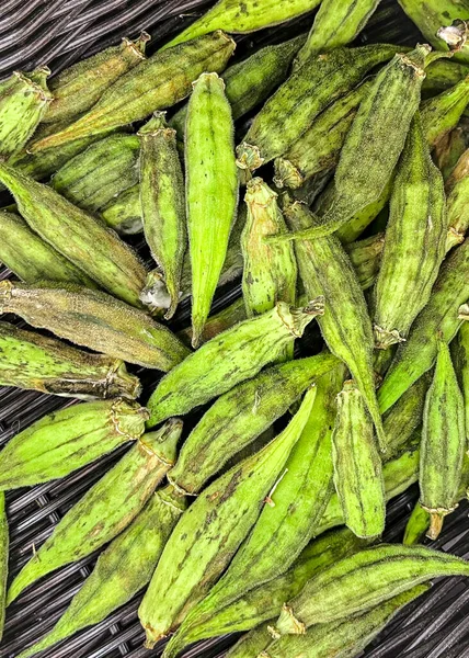  Bamya gombo vrac sağlıklı yemek diyet atıştırmalığı masanın üzerinde fotokopi uzay yiyecek arka plan kırsal üst görüş keto veya paleo diyet vejetaryen veya vejetaryen gıda