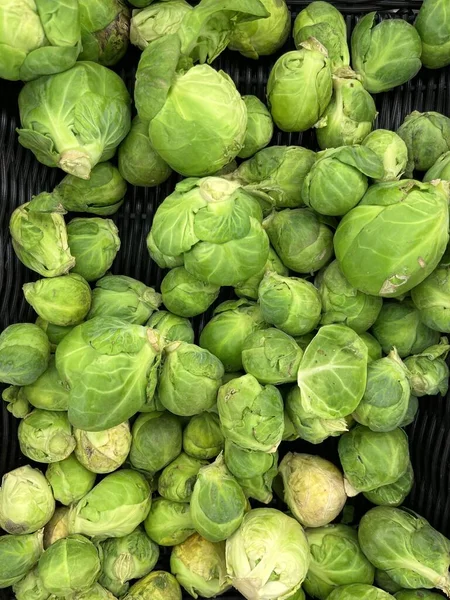 Spruitjes Kool Vers Groen Fruit Toonbank Winkel Gezond Eten Dieet — Stockfoto