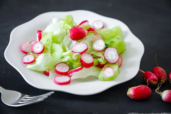 Salad Radish Vegetables Cucumber Vegetable Lettuce Leaf Fresh Healthy Meal — Stock Photo, Image