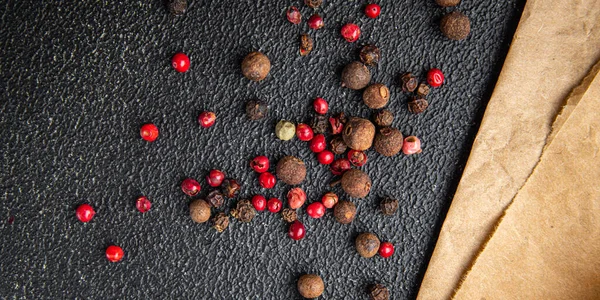 Allspice Peppercorn Mix Black Pink Pepper Spices Healthy Meal Food — Foto de Stock