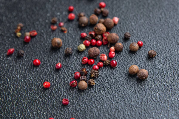 Allspice Peppercorn Mix Svart Rosa Peppar Kryddor Hälsosam Måltid Kost — Stockfoto