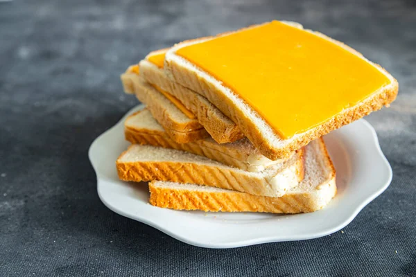 Sandwich Kaas Cheddar Mimolette Kazen Verse Maaltijd Voedsel Snack Tafel — Stockfoto