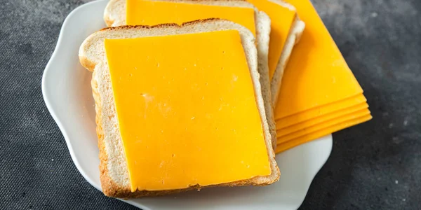 Mimolette Sandwich Kaas Cheddar Ontbijt Verse Maaltijd Voedsel Snack Tafel — Stockfoto