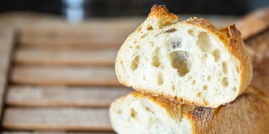 Ekmek baget taze fırın taze sağlıklı yemek abur cubur diyeti masa fotokopisi uzay gıda arka plan kırsal üst görünüm