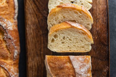 Ekmek baget taze sağlıklı yemek abur cubur diyeti masa üzerinde fotokopi alanı arka plan kırsal üst görünüm