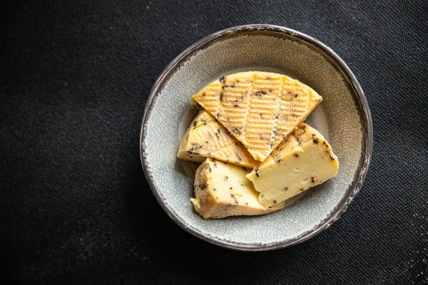 マスターチーズクミンの種新鮮な健康的な食事食スナックダイエットテーブルの上にコピースペースフード背景素朴なトップビュー — ストック写真