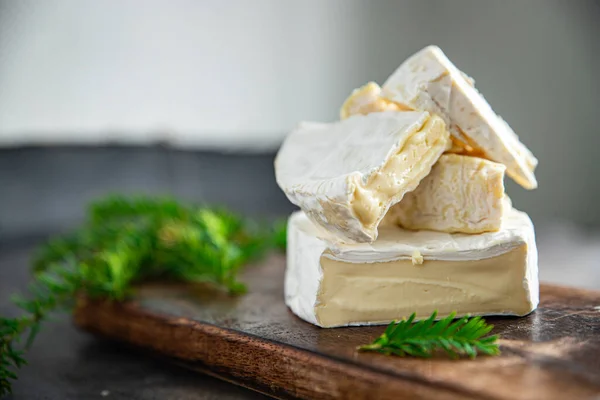 Camembert Brie Cheese Refeição Saudável Fresca Comida Lanche Dieta Sobre — Fotografia de Stock