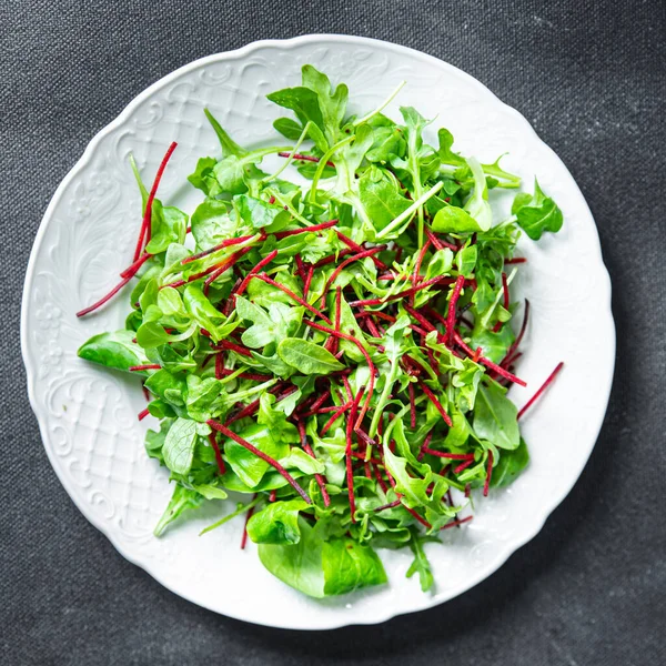 Beet Salad Green Leaves Mix Beetroot Mache Leaves Cress Fresh — Stock Photo, Image