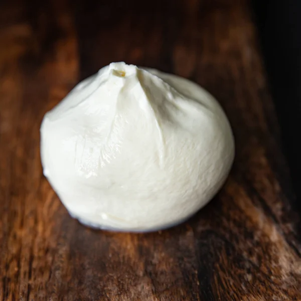 Buratta Burratina Formaggio Pasto Fresco Cibo Spuntino Sulla Tavola Copia — Foto Stock