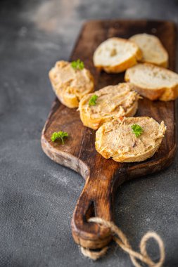 rillettes chicken meat or duck, goose poultry pate cuisine fresh healthy meal food snack on the table copy space food background rustic top view
