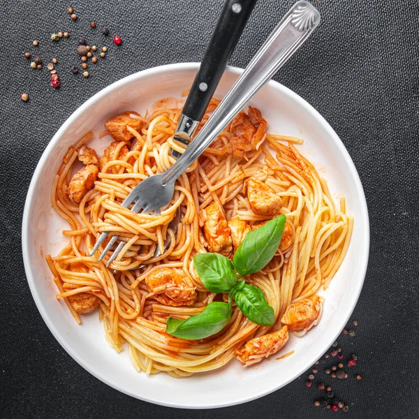 Macarrão Espaguete Molho Tomate Carne Frango Refeição Saudável Fresca Comida — Fotografia de Stock