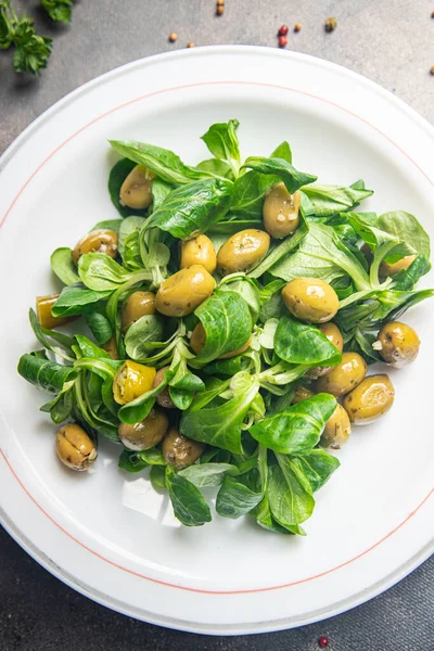 Olive Salad Green Leaf Lettuce Mache Corn Lettuce Fresh Healthy — ストック写真