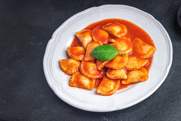 Ravioli Fish Stuffed Pasta Tomato Sauce Fresh Dish Healthy Meal — Fotografia de Stock