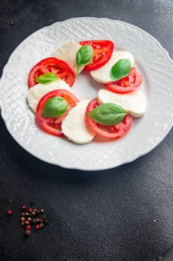 Caprese saladmozzarella fesleğen, fesleğen, taze, sağlıklı yemek, abur cubur.  