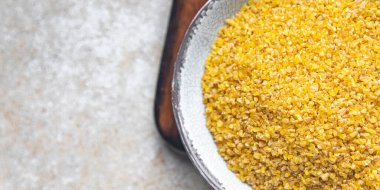bulgur çiğ tahıl hasadı yiyecek sağlıklı yemek abur cubur diyeti masadaki fotokopi alanı yiyecek arka planında