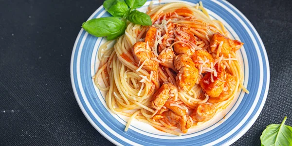 Pasta Spaghetti Tomatensauce Hühnerfleisch Frisch Gesunde Mahlzeit Lebensmittel Snack Auf — Stockfoto