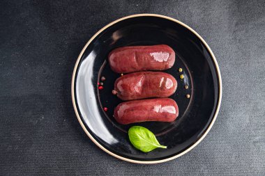 kara puding kanlı sosis et yemek aperatifi masanın üzerinde fotokopi uzayı yemek arka planı 