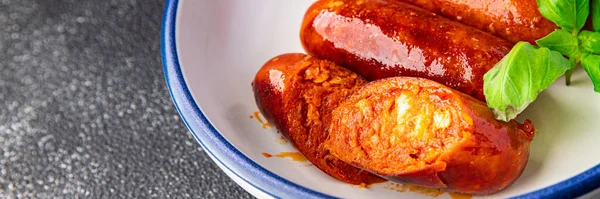 Chorizo Kiełbaski Pikantne Kiełbasa Pyszne Przekąski Jedzenie Przekąska Stole Kopia — Zdjęcie stockowe