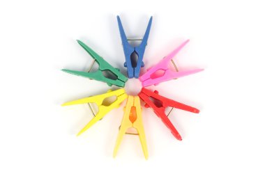 renkli plastik mandal üzerinde beyaz ba yıldız şekli ile kapatmak