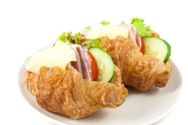 Nära håll croissant skinka ost — Stockfoto