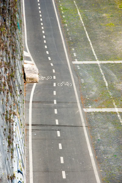 Cyclus lane langs de tiber rive in rome — Stockfoto