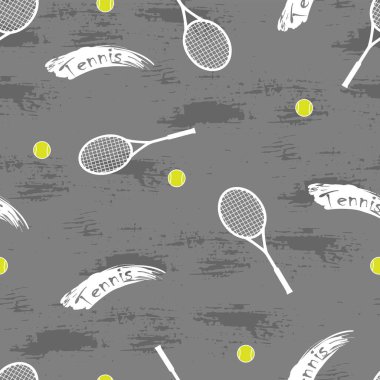 Gri grunge üzerinde tenis raketi ve top olan kusursuz bir spor modeli.