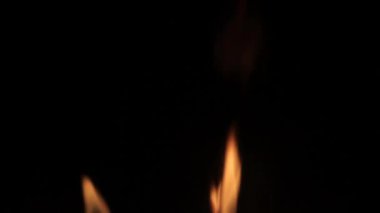 alevler yanan ateşi