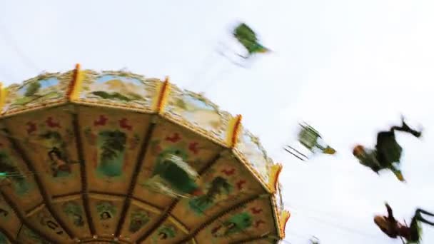 Carrousel luna park — Stockvideo