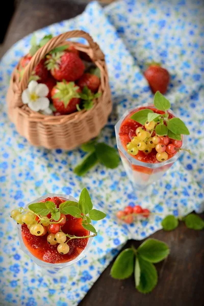 Fruit jelly with berries — Stock Photo, Image