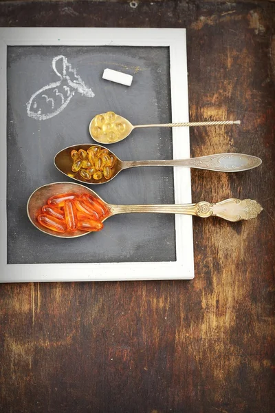 Cápsulas de aceite de pescado — Foto de Stock