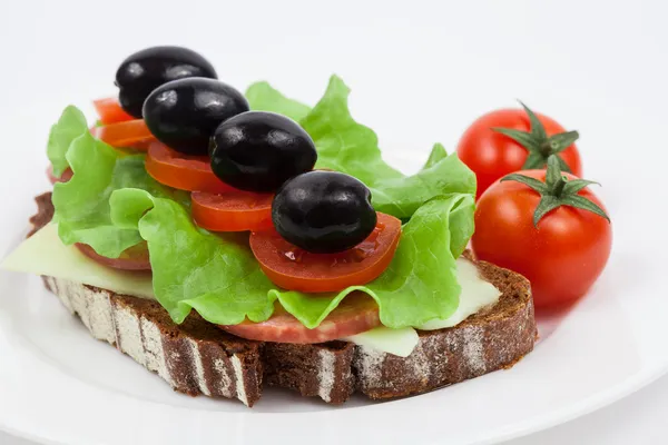 Открытый сэндвич — стоковое фото