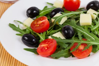 mozzarella salatası
