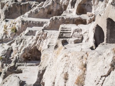 Vardzia cave city-manastır