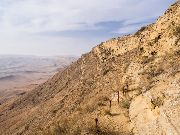 David gareja, Gürcü Ortodoks Manastırı kaya kesme manzara — Stok fotoğraf