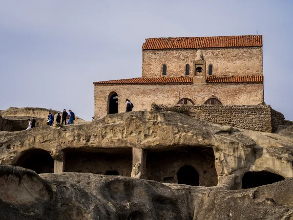 Uplistsikhe, georgia - 28. September: die dreischiffige Basilika im Höhlenkomplex uplistsikhe in georgia am 28. September 2013 — Stockfoto