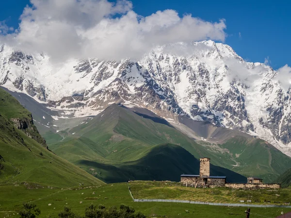 Bogreshi by i övre Svanetien, Georgien — Stockfoto