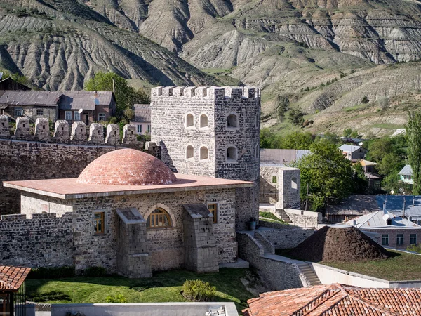 Старе місто (rabati замок) в akhaltsikhe — стокове фото