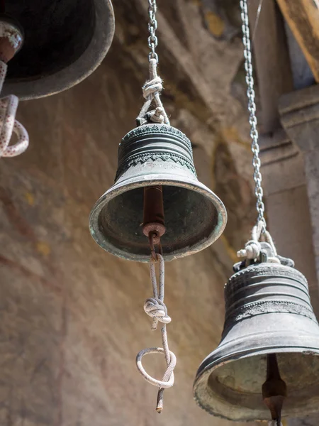 Klockorna i kyrkan av dormition — Stockfoto