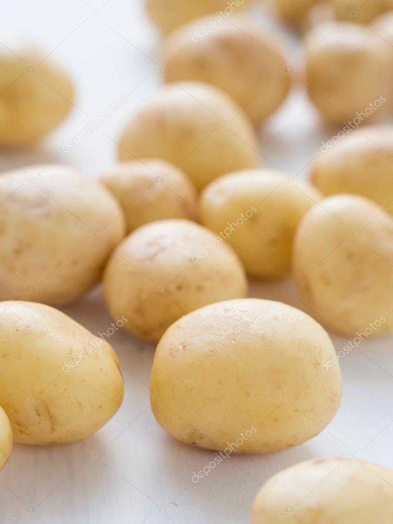 New raw potatoes