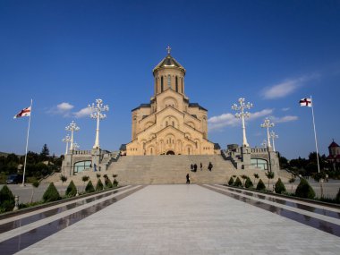 Tiflis, Gürcistan - 27 Nisan: 27 Nisan 2013 tarihinde Tiflis kutsal trinity Katedrali. Katedral, olarak da bilinen sameba, Gürcü Ortodoks Kilisesi'nin ana Katedral olduğunu