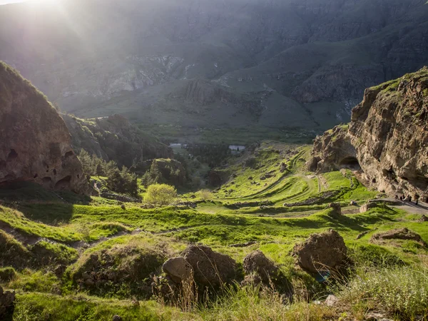 Solnedgång över vanis kvabebi grotta kloster — Stockfoto