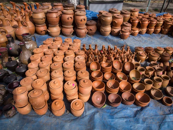 Traditionella georgiska lera behållare — Stockfoto
