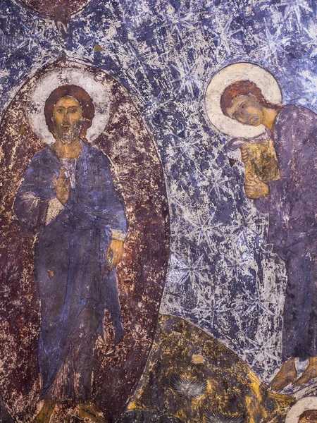Vardzia, Georgië - 23 maart 2014: fresco's in de 12e eeuwse kerk van dormition in vardzia grot stad-klooster in Georgië, Kaukasus — Stockfoto