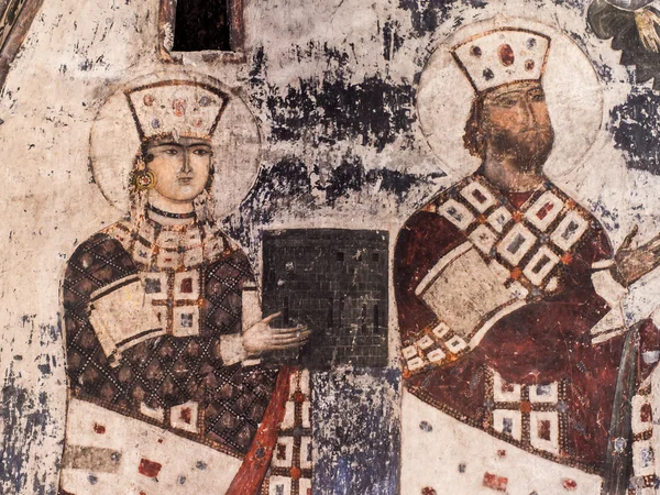 VARDZIA, GEORGIA - MARCH 23, 2014: Queen Tamar on frescos in the built in the 12th century Church of Dormition in Vardzia cave city-monastery in Georgia, Caucasus — Stock Photo, Image