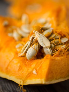 çiğ kabak ahşap tablo