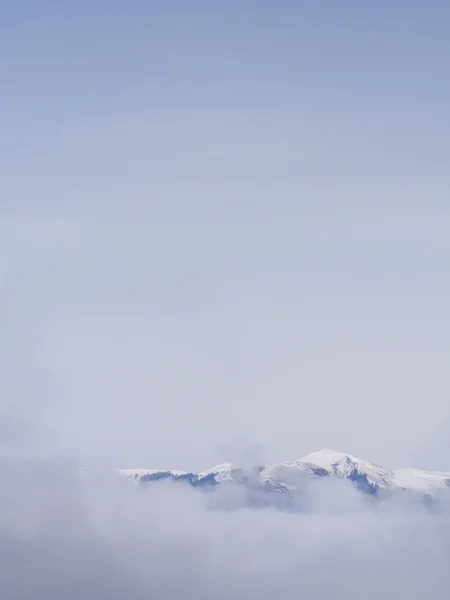 高加索山脉的视图 — 图库照片