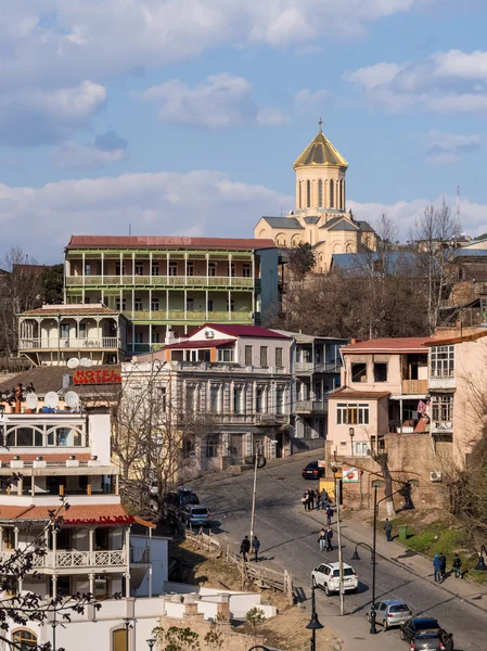 TBILISI, GEORGIA - MARCH 01, 2014: The old town of Tbilisi, the capital of Georgia. The old town is famous for its typical colorful architecture — Stock Photo, Image
