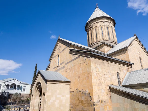 TBILISI, GEORGIA - MARCH 03, 2014: The Sioni Cathedral in Tbilisi, Georgia. The Cathedral was the main Georgian Orthodox Cathedral and the seat of Catholicos-Patriarc h of All Georgia until 2004 — Stock Photo, Image